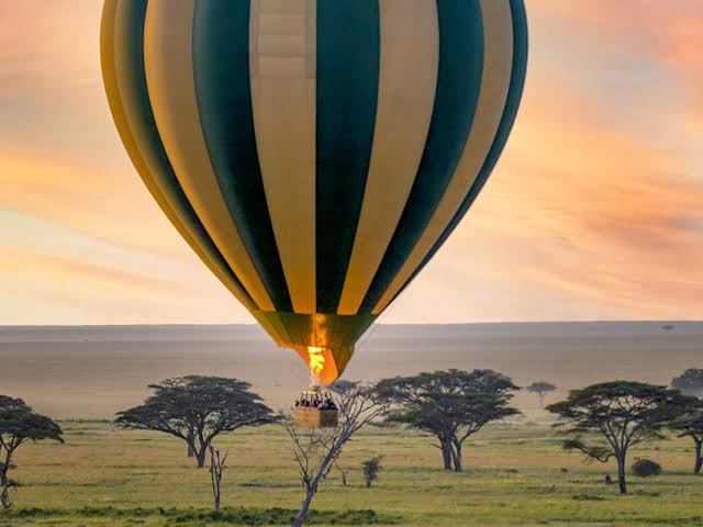 Hot Air Balloon Safari (Serengeti)